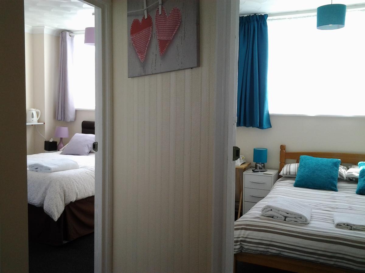 Twin Palms Guesthouse Great Yarmouth Exterior foto