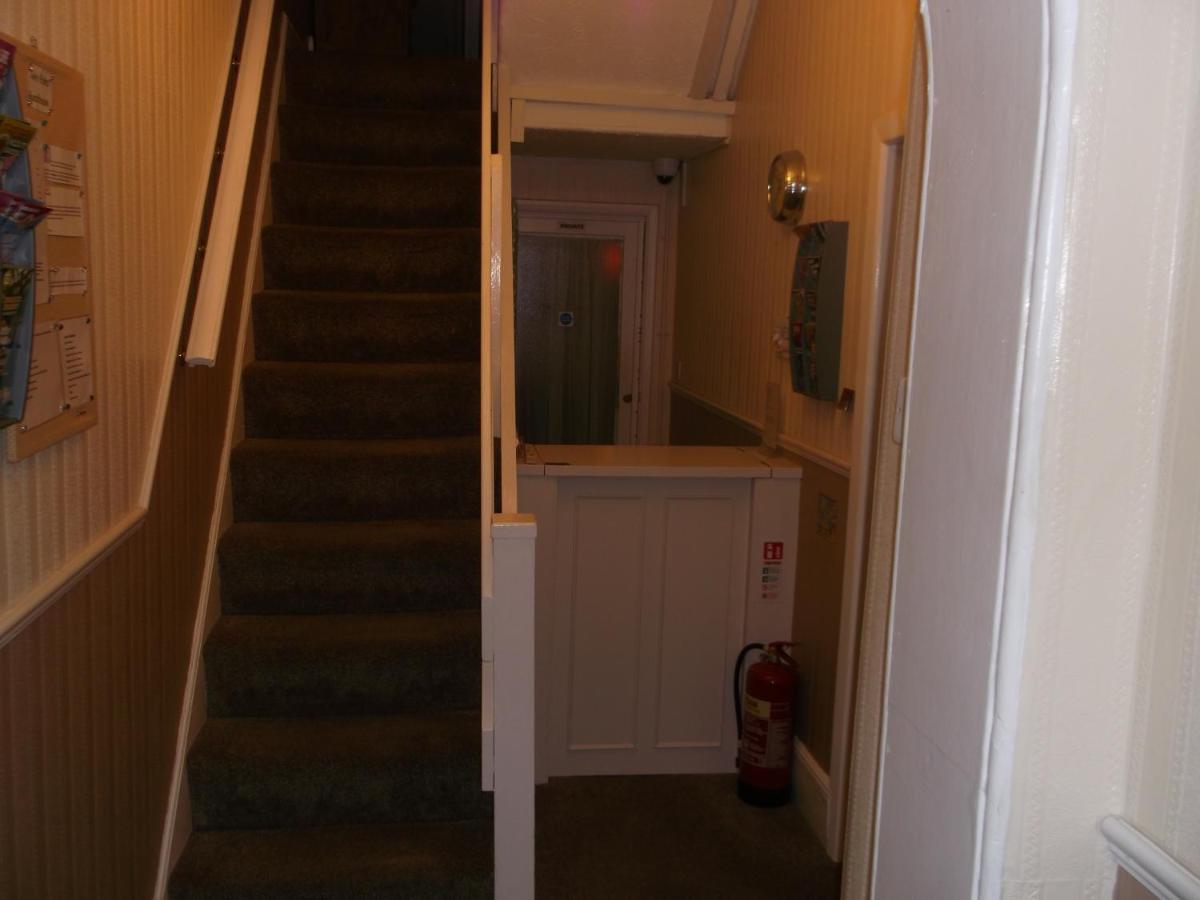 Twin Palms Guesthouse Great Yarmouth Exterior foto