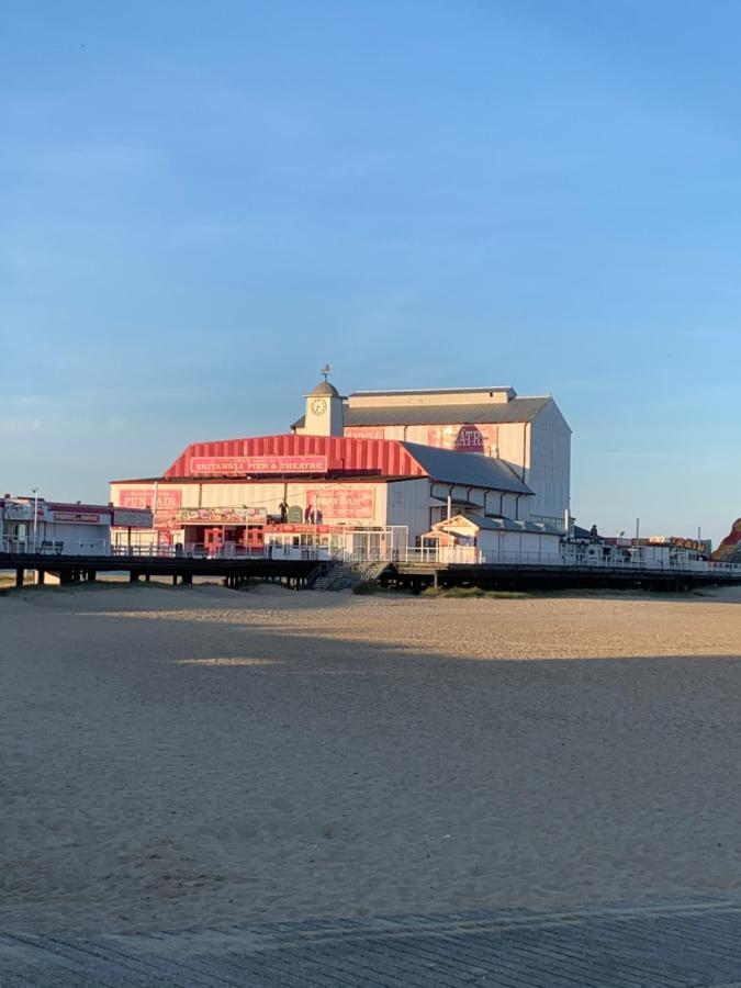 Twin Palms Guesthouse Great Yarmouth Exterior foto